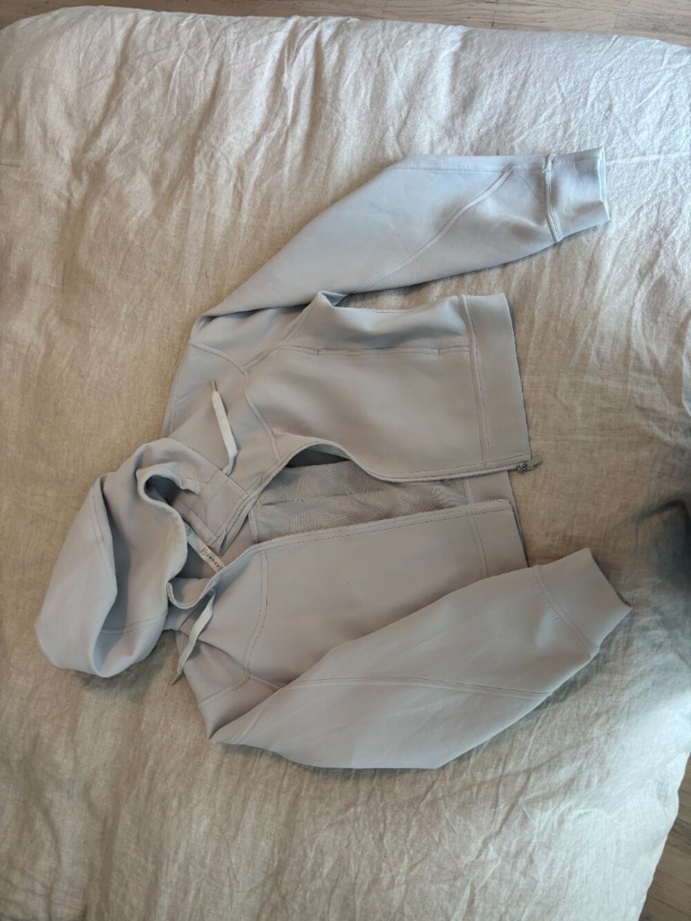 Lululemon cropped jacket - Picture 2 of 4